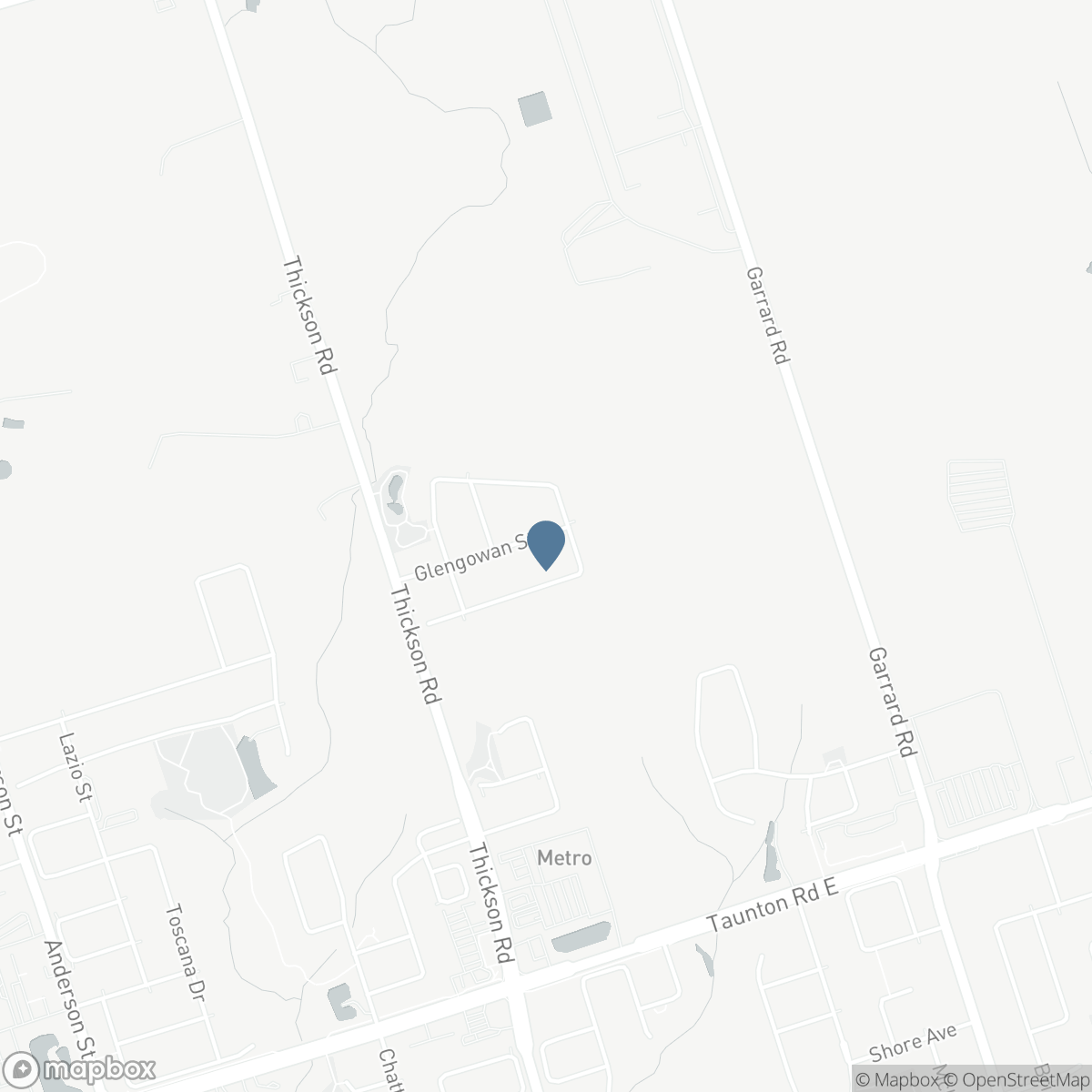 39 GLENGOWAN STREET, Whitby, Ontario L1R 0K9